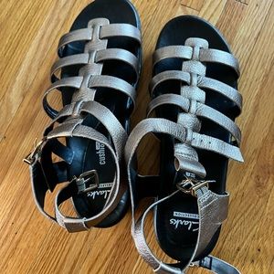 Womens size 9 Clarks gladiator sandals